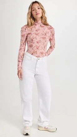 LoveShackFancy Vienna Turtleneck -LoveShackFancy Shop lshac310561e3ae 1660838077670 2 0. UX357 QL90