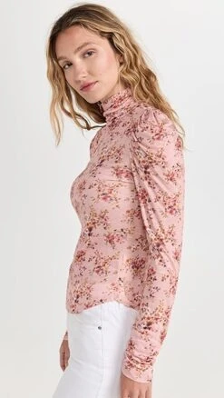 LoveShackFancy Vienna Turtleneck -LoveShackFancy Shop lshac310561e3ae 1660838077972 2 0. UX357 QL90