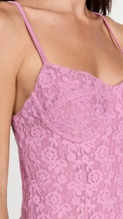 LoveShackFancy Sima Midi Dress -LoveShackFancy Shop lshac3106723503 1663689334499 2 0. UX357 QL90